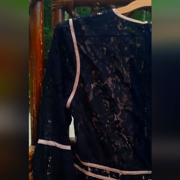 🍀3/15 DO + BE Black Lace Blouse - Picture 6 of 9